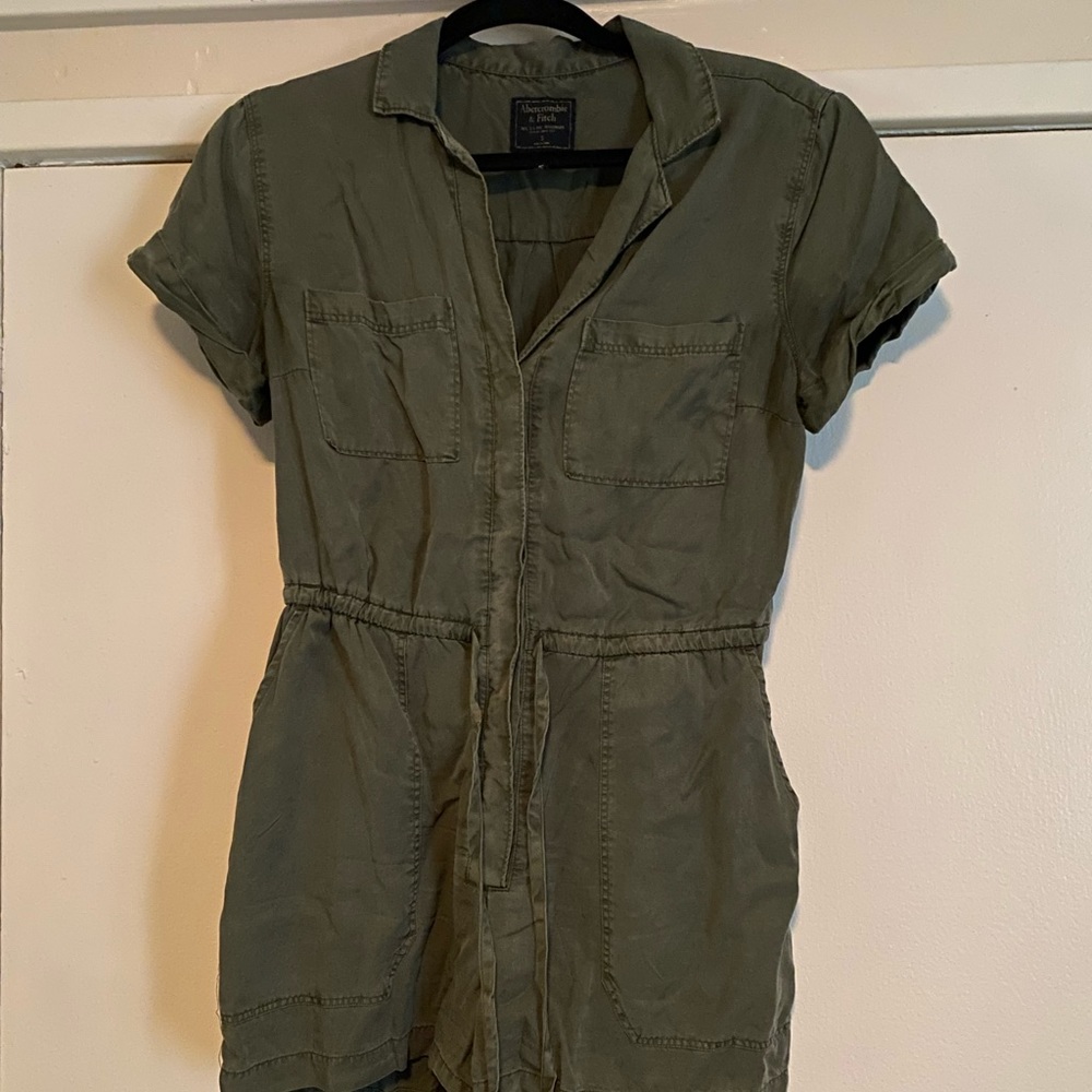 Abercrombie - Button Up Romper / Jumpsuit